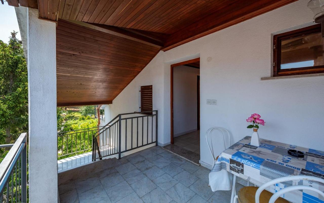 Apartmani Lido Basanija Luaran gambar