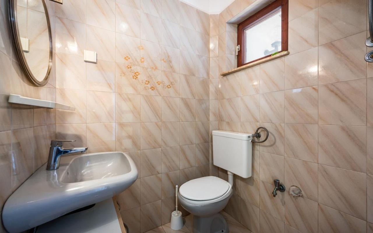 Apartmani Lido Basanija Luaran gambar